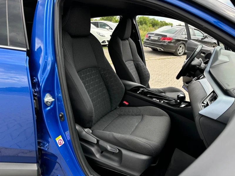 Toyota C-HR 2.0HYBRID#FACELIFT#ПОДГРЕВ#КАМЕРА#МАСАЖ, снимка 12 - Автомобили и джипове - 50683252