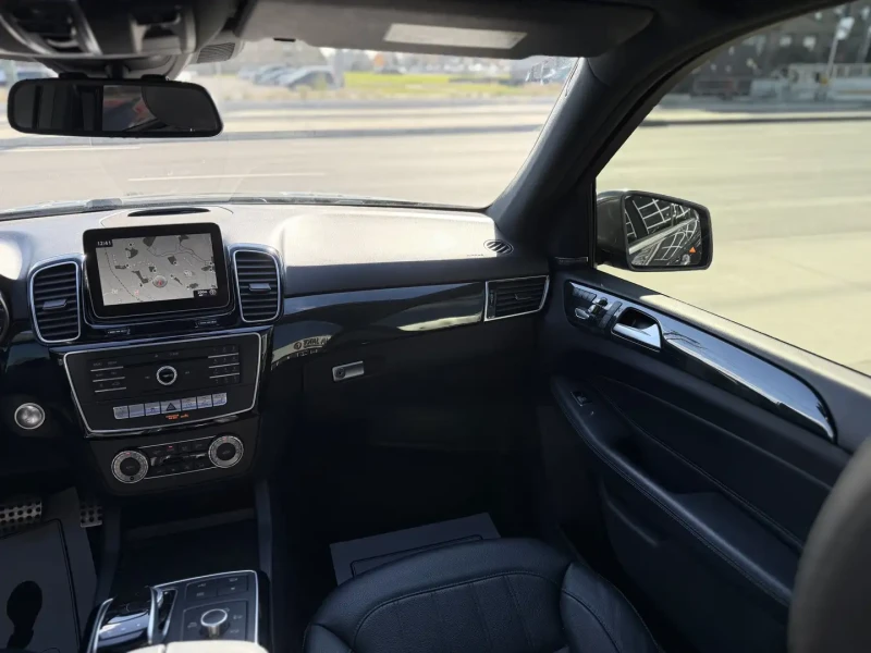 Mercedes-Benz GLE 400 AMG, DISTRONIC, 360* HARMAN/KARDON, PANORAMA, ПОДГ, снимка 8 - Автомобили и джипове - 52594613
