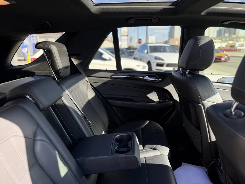 Mercedes-Benz GLE 400 AMG, DISTRONIC, 360* HARMAN/KARDON, PANORAMA, ПОДГ, снимка 14 - Автомобили и джипове - 52594613