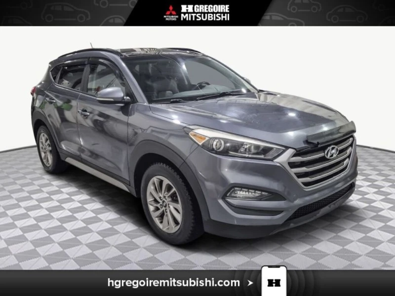 Hyundai Tucson * SE * AWD * Toit Pano * Cam?ra * Bancs Chauffants, снимка 3 - Автомобили и джипове - 52805156