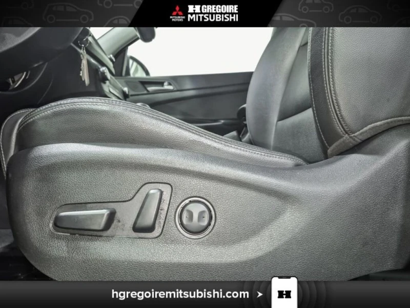 Hyundai Tucson * SE * AWD * Toit Pano * Cam?ra * Bancs Chauffants, снимка 14 - Автомобили и джипове - 52805156