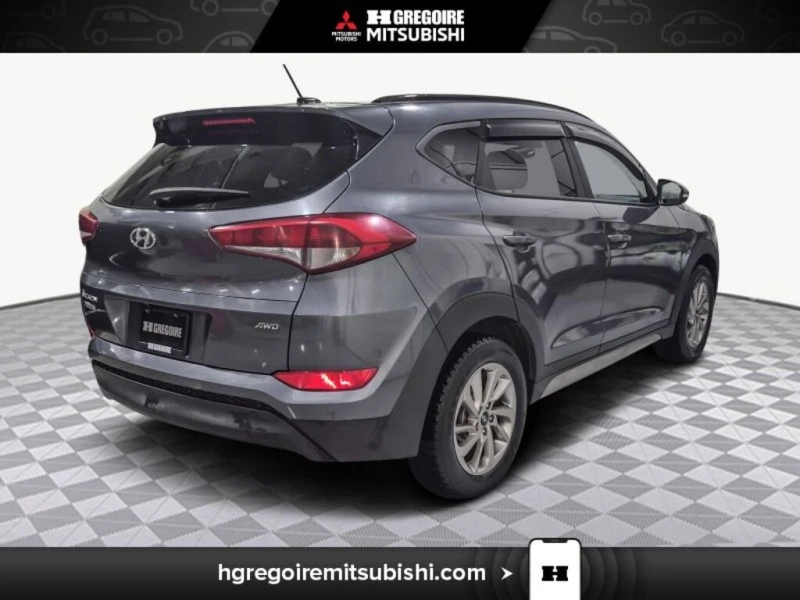 Hyundai Tucson * SE * AWD * Toit Pano * Cam?ra * Bancs Chauffants, снимка 8 - Автомобили и джипове - 52805156