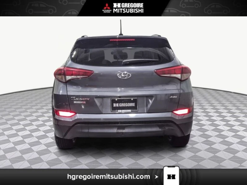 Hyundai Tucson * SE * AWD * Toit Pano * Cam?ra * Bancs Chauffants, снимка 7 - Автомобили и джипове - 52805156