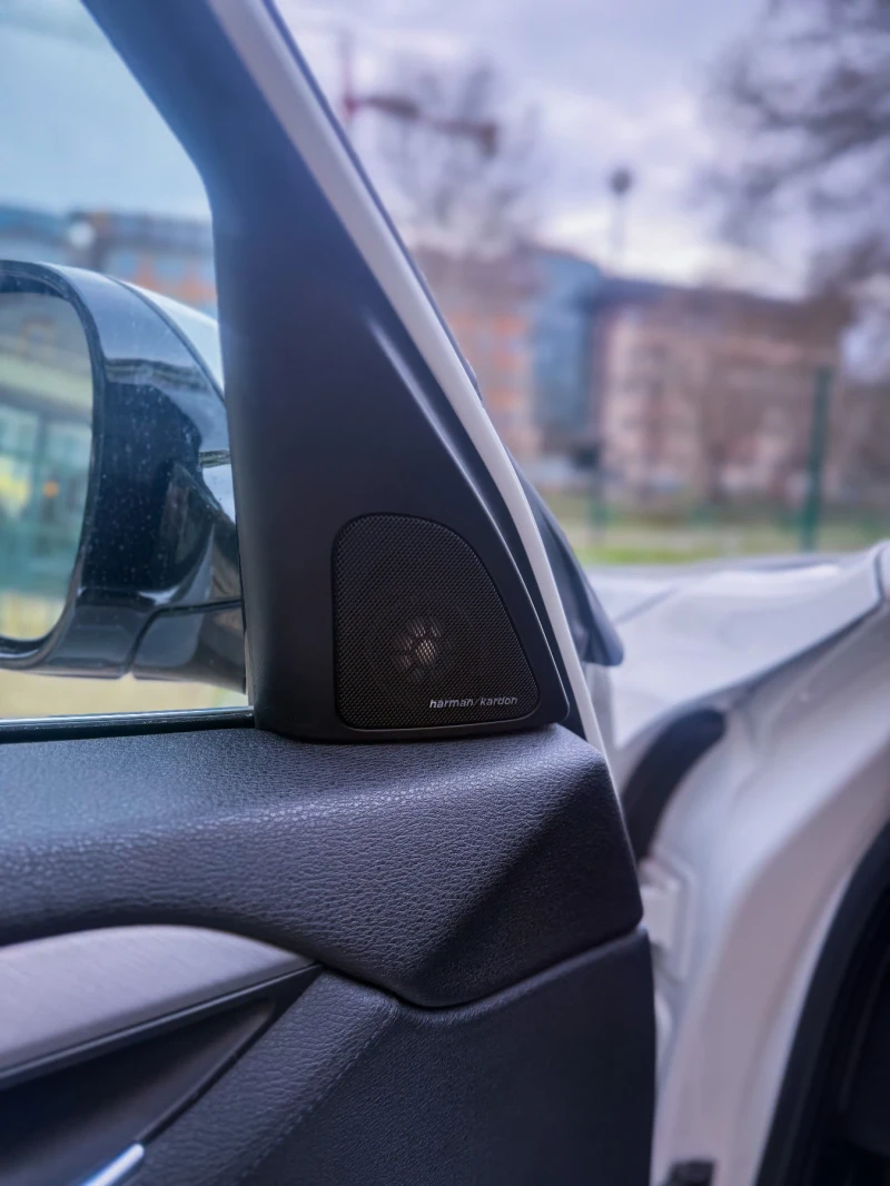 BMW X1, снимка 13 - Автомобили и джипове - 53049173