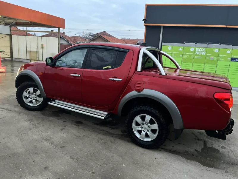 Mitsubishi L200, снимка 12 - Автомобили и джипове - 53201554