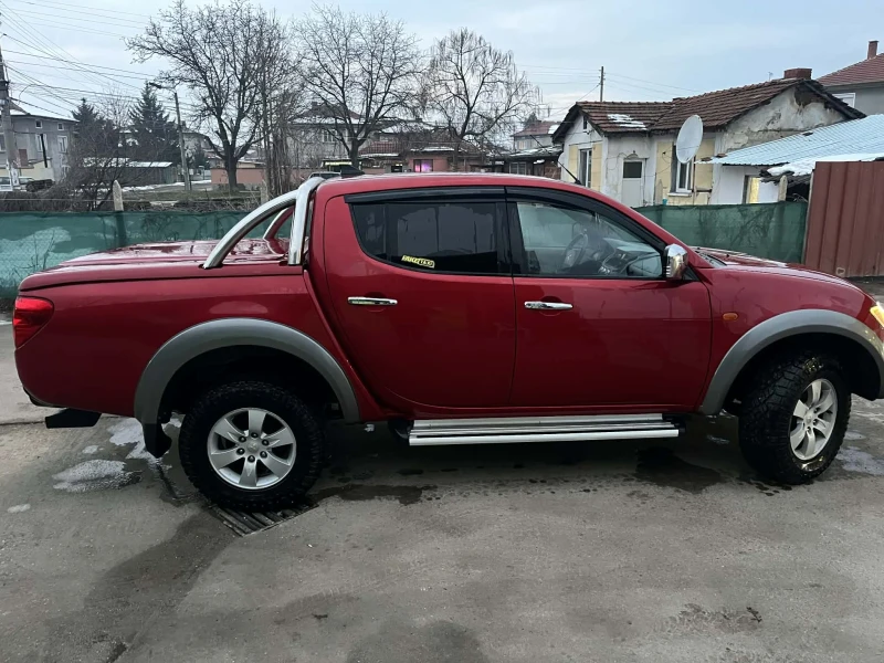 Mitsubishi L200, снимка 2 - Автомобили и джипове - 53201554
