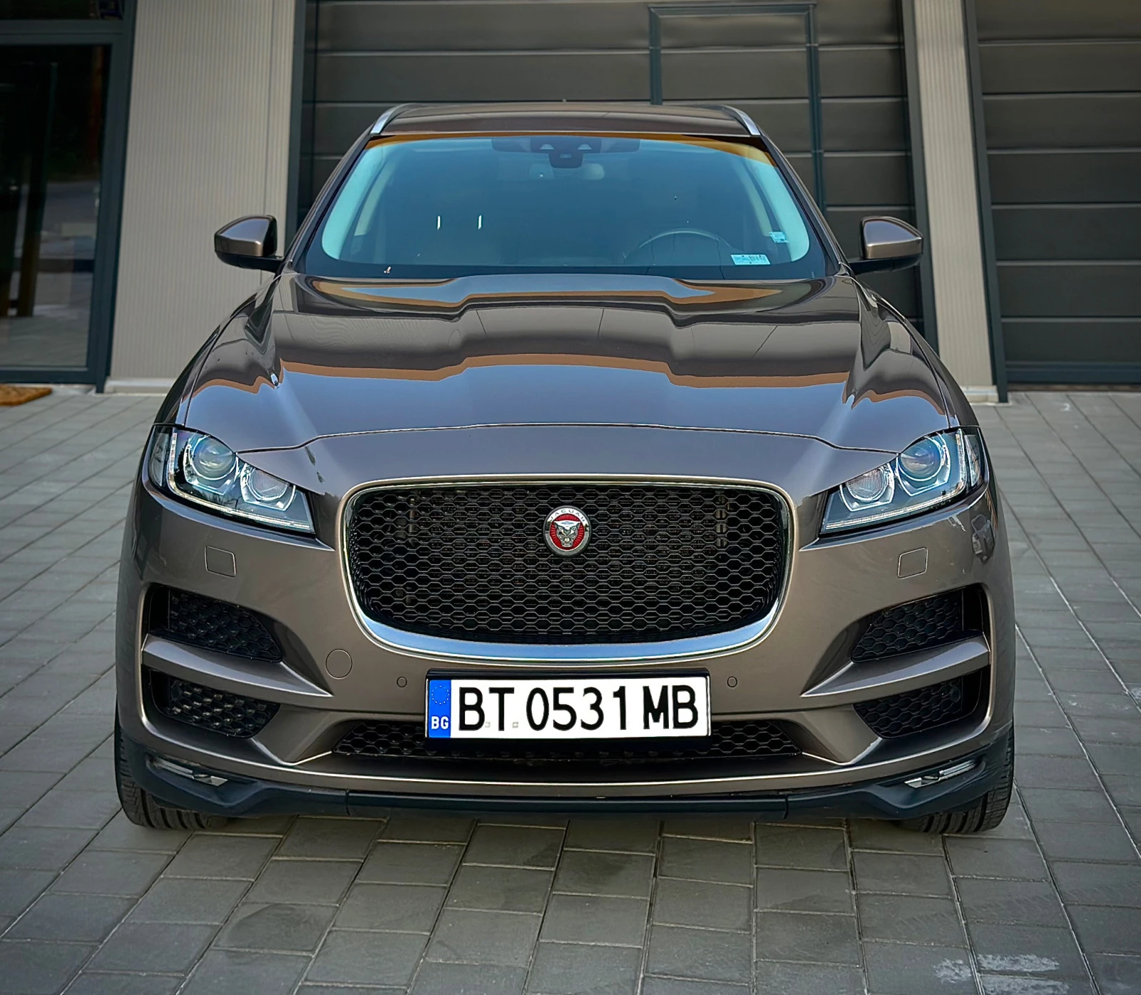 Jaguar F-PACE 2.0 AVVD DIGITAL - изображение 2