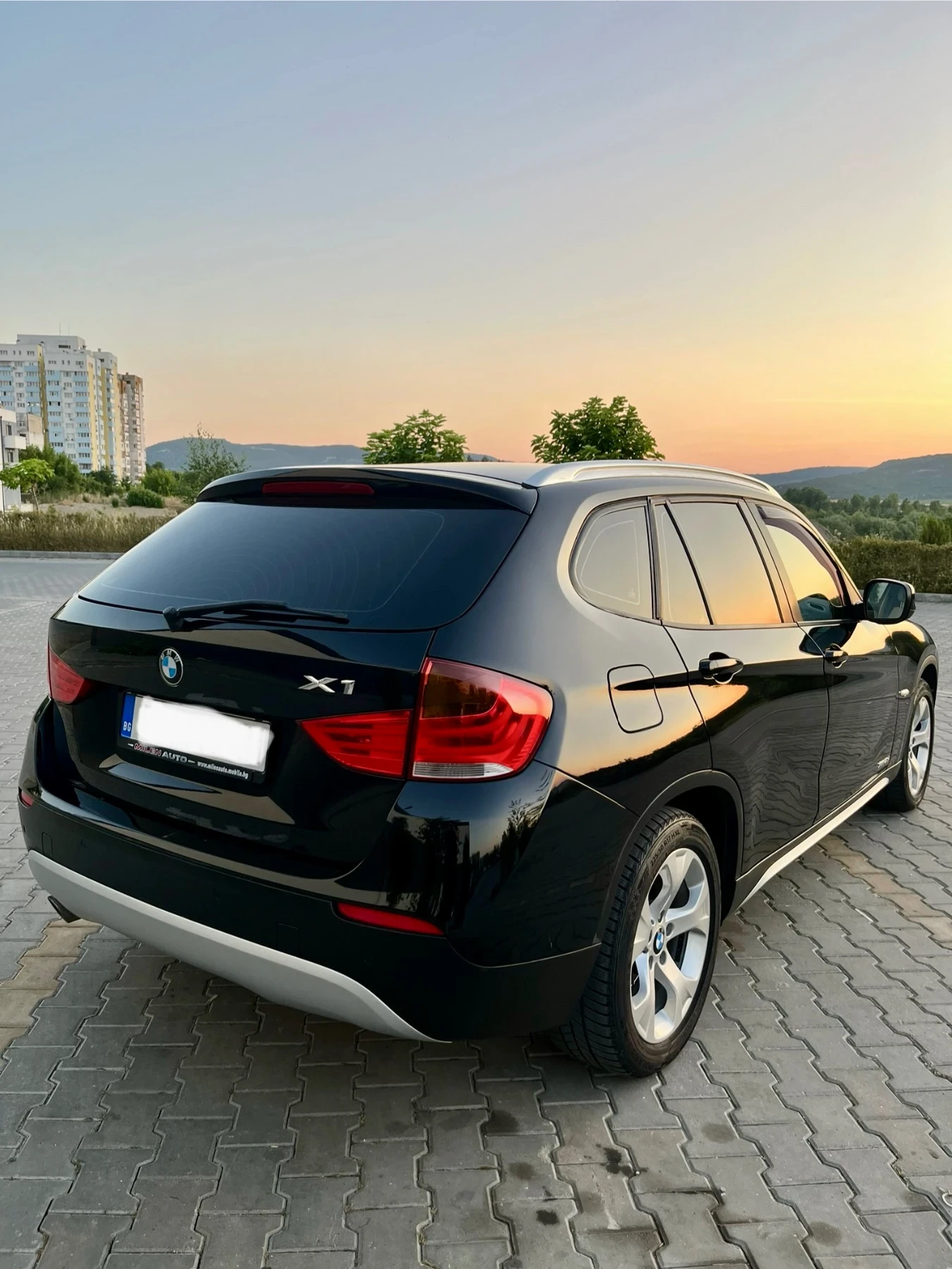 BMW X1 2.0 xDrive - изображение 8
