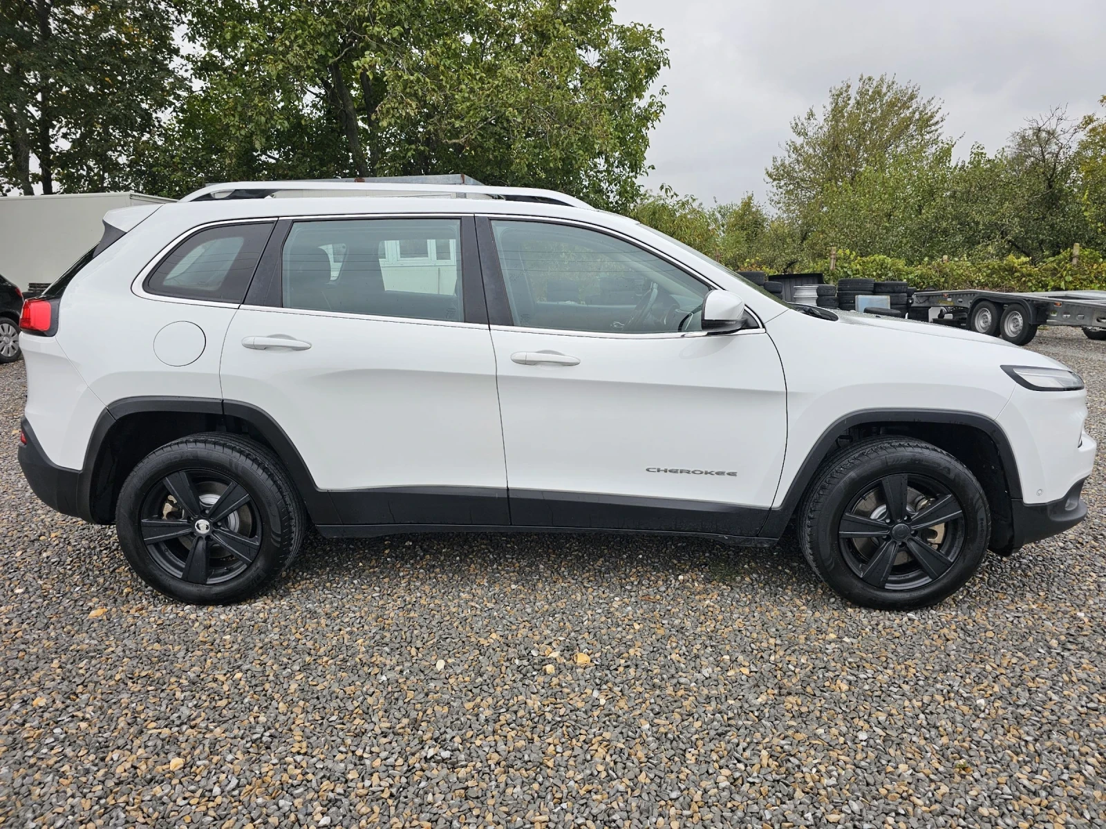 Jeep Cherokee 2.0Multijet 170k.c Atomat - изображение 4