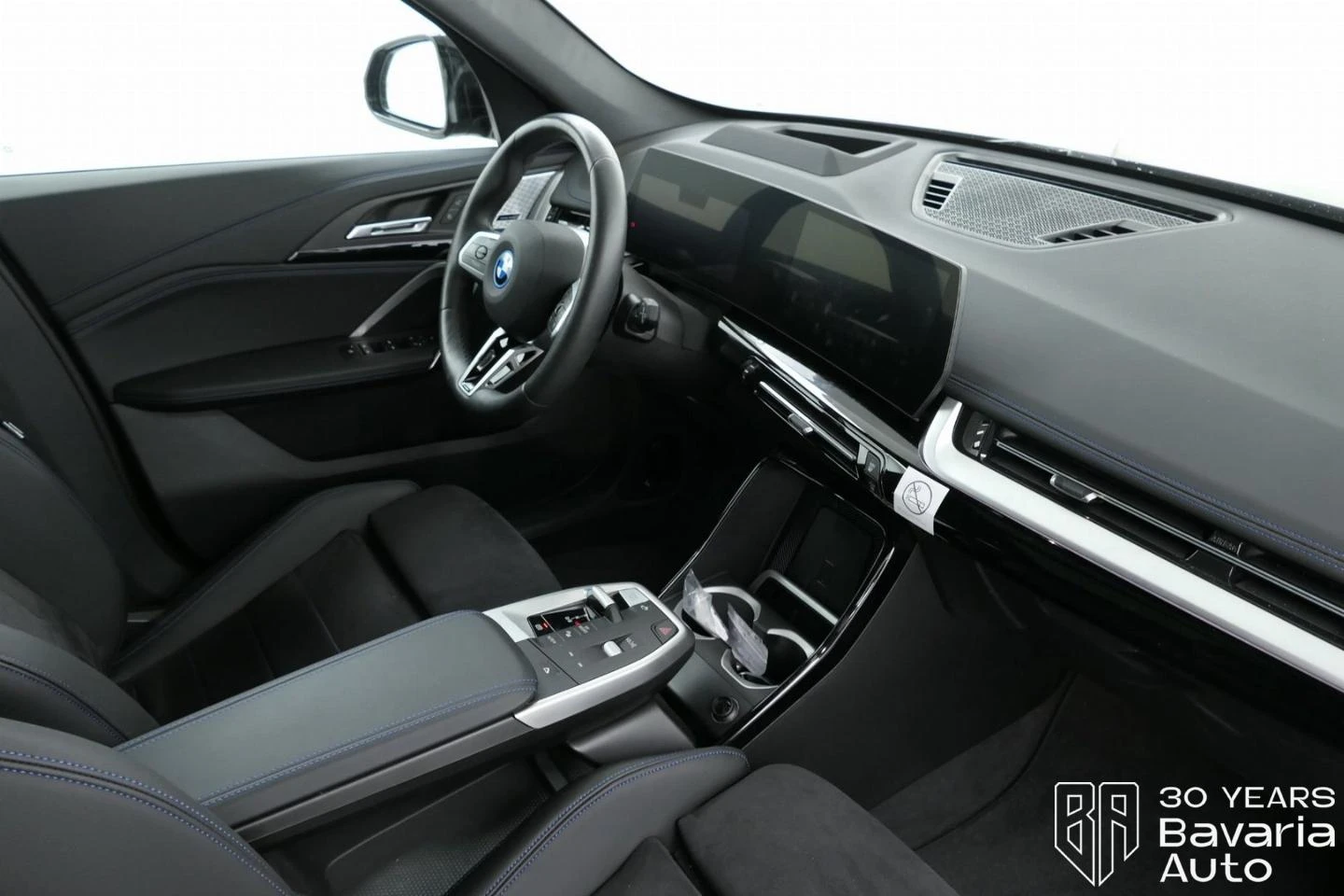 BMW iX1 30 xDrive M Sport Paket | Mobile.bg   7