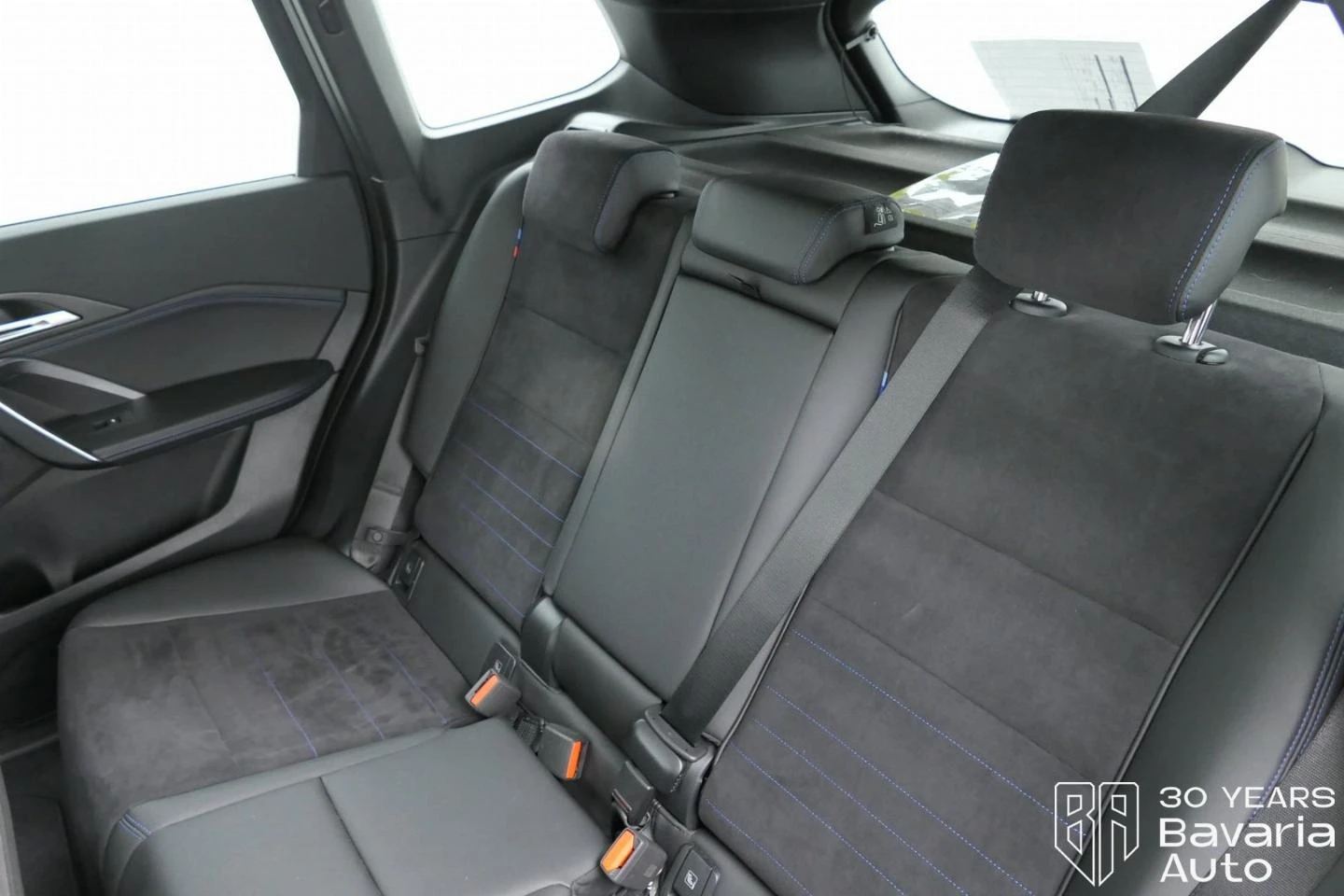 BMW iX1 30 xDrive M Sport Paket | Mobile.bg   8