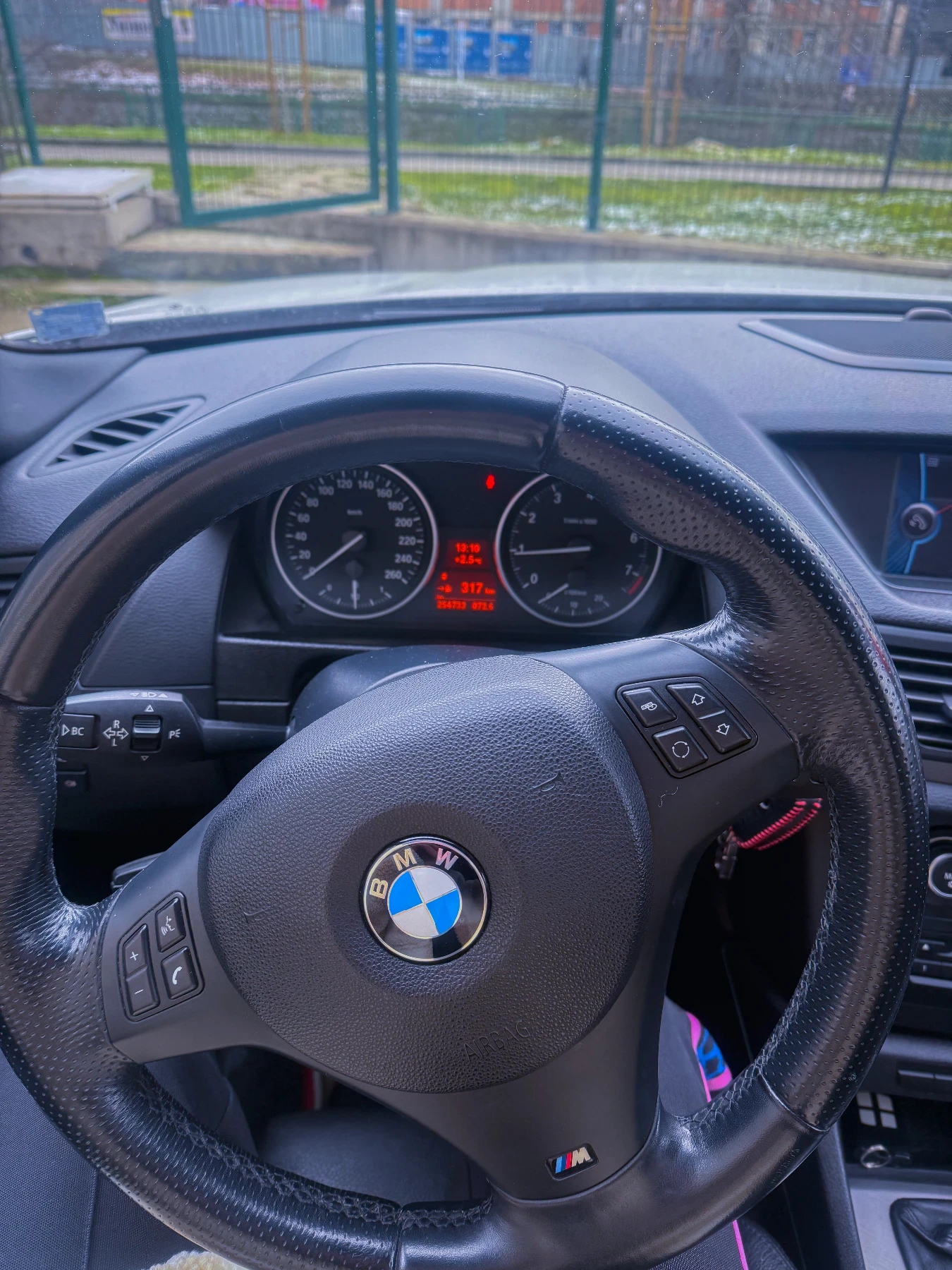 BMW X1  - изображение 8