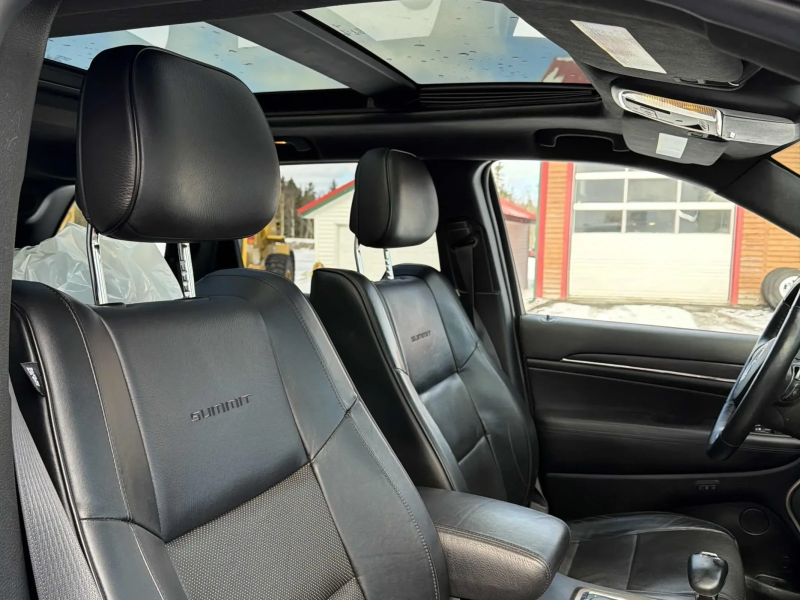 Jeep Grand cherokee SUMMIT* 5.7* V8* 8ZF* ДИСТРОНИК* ОБДУХВАНЕ* КАМЕРА, снимка 14 - Автомобили и джипове - 53829857