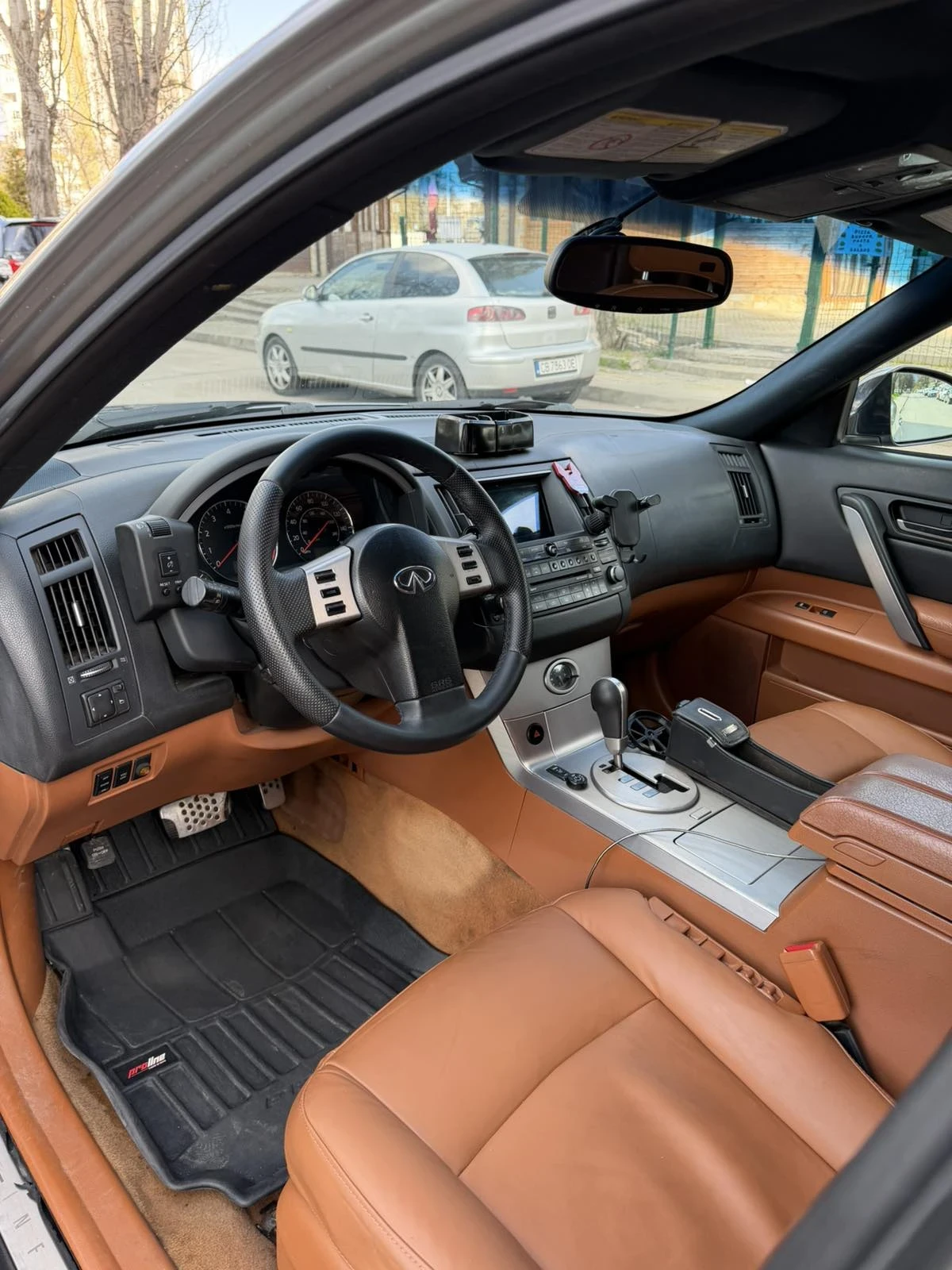 Infiniti Fx 35, снимка 6 - Автомобили и джипове - 54174949