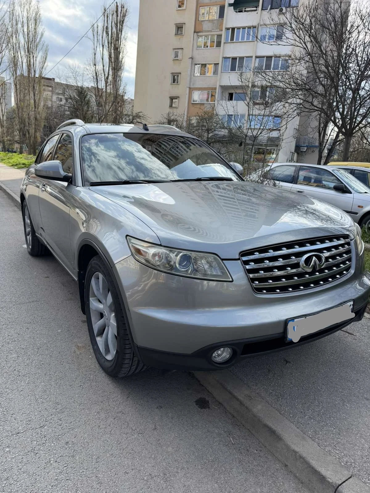 Infiniti Fx 35, снимка 4 - Автомобили и джипове - 54174949