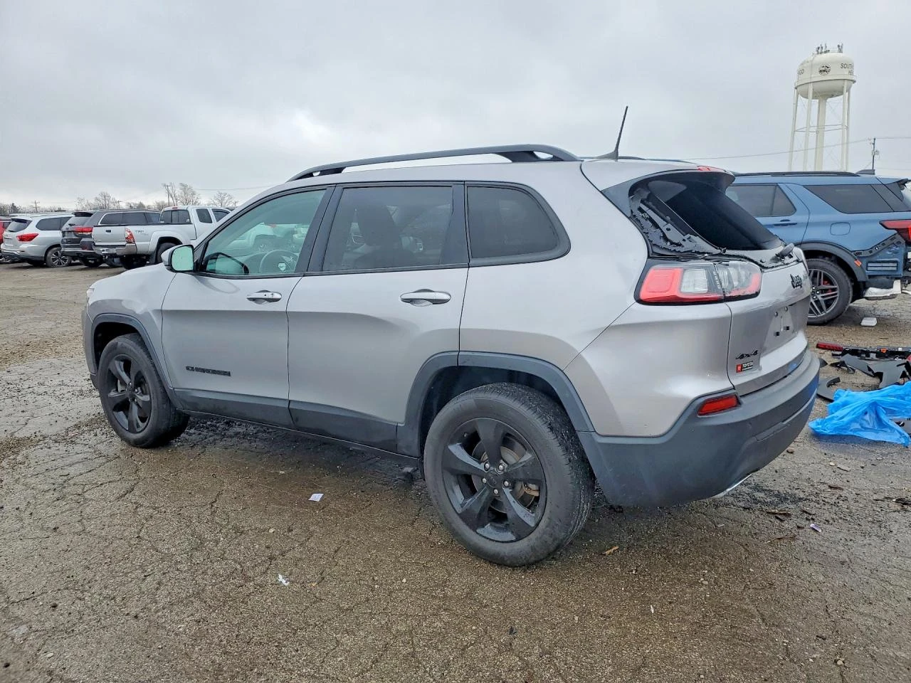 Jeep Cherokee Latitude Plus 4х4 * Крайна цена до БГ* , снимка 2 - Автомобили и джипове - 54400573