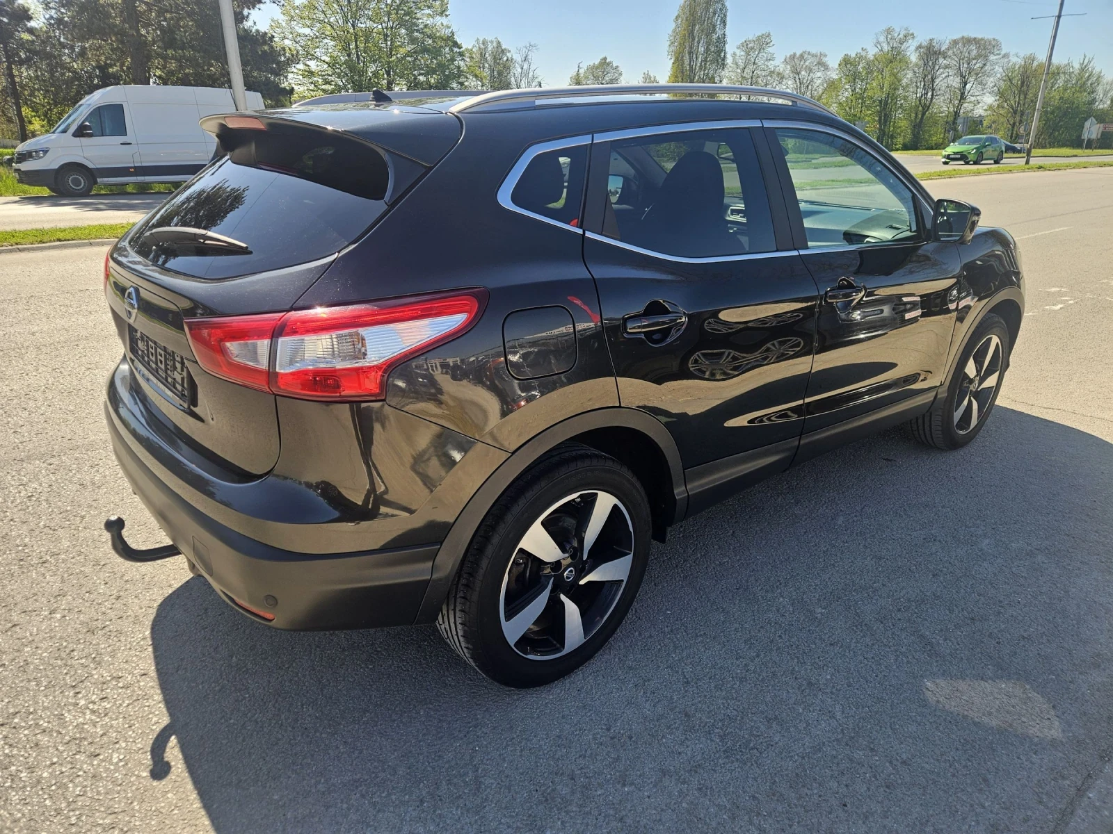 Nissan Qashqai 1.6 tdi  131 k.c.4?4 , снимка 4 - Автомобили и джипове - 54461369