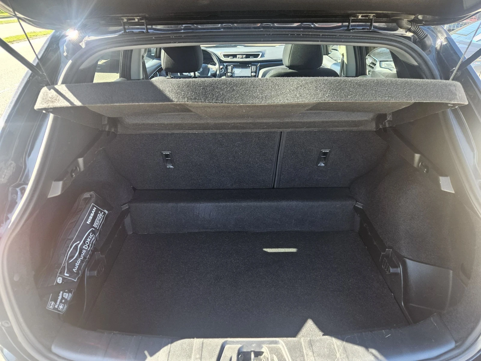 Nissan Qashqai 1.6 tdi  131 k.c.4?4 , снимка 14 - Автомобили и джипове - 54461369
