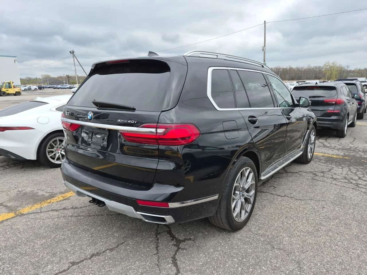 BMW X7 * XDRIVE40I * PANO * H/K * ОБДУХВАНЕ * CARFAX, снимка 3 - Автомобили и джипове - 54568967