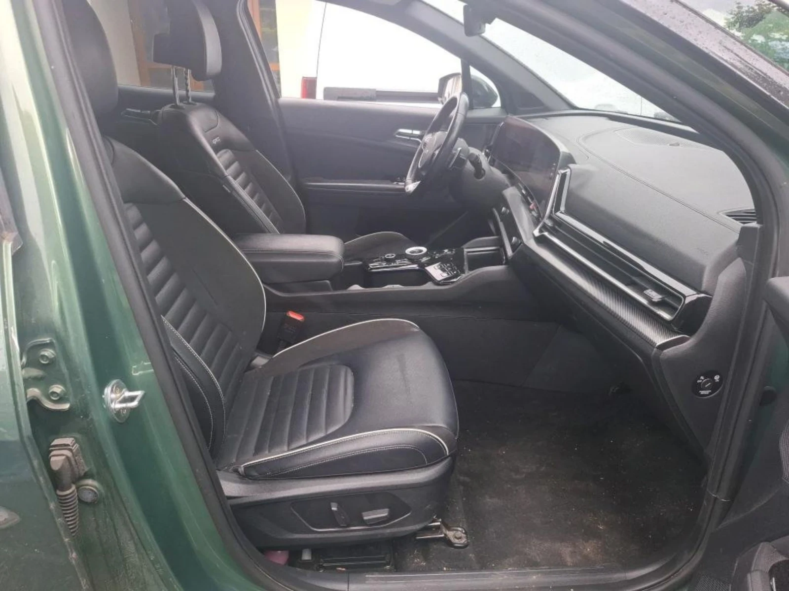 Kia Sportage GT Line 230hp HEV Пано Обдухване 360, снимка 7 - Автомобили и джипове - 54772076