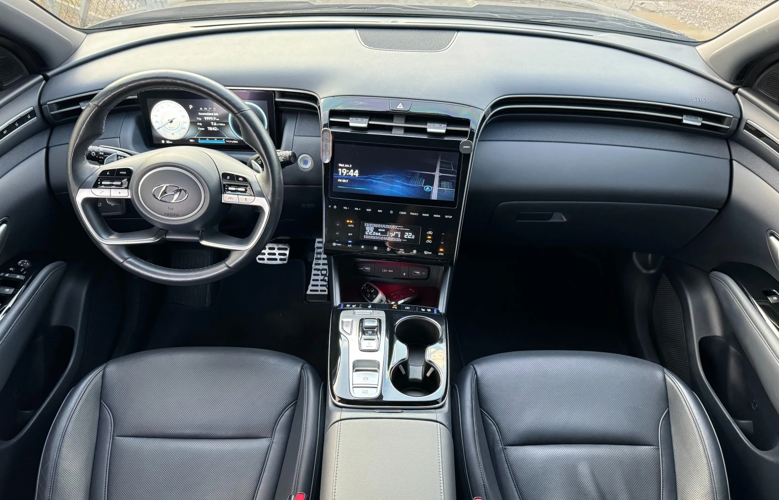 Hyundai Tucson 2.0D ! 2WD ! Inspiration !, снимка 9 - Автомобили и джипове - 54823106