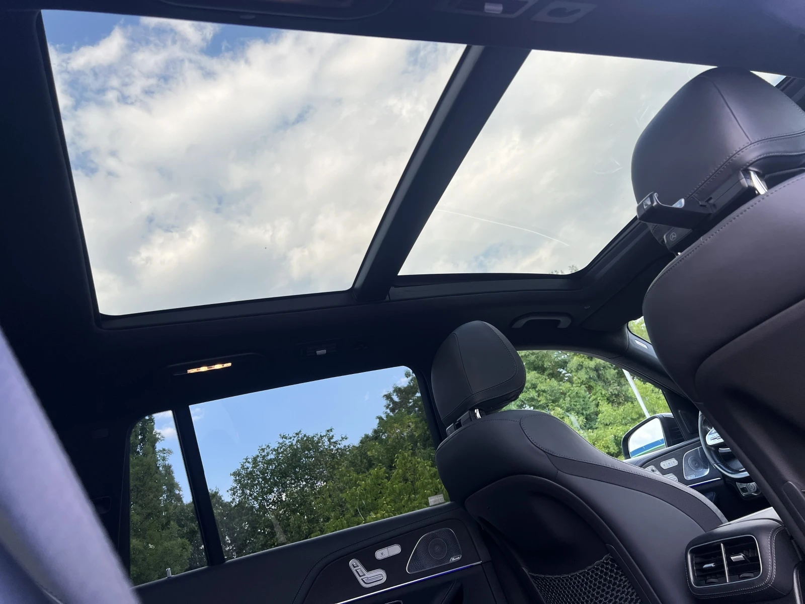Mercedes-Benz GLS 400 d / AMG / BURM / HUD / 360 / PANO / MULTIBEAM /, снимка 15 - Автомобили и джипове - 55623598