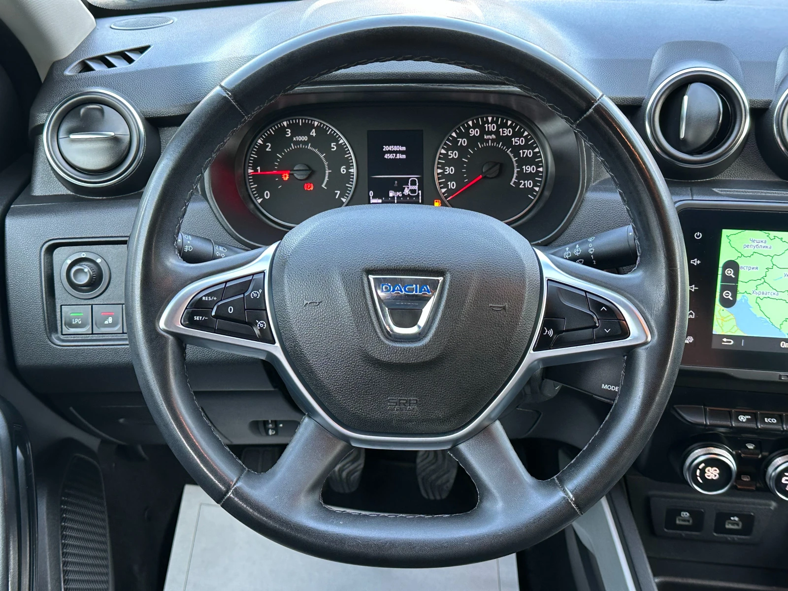 Dacia Duster 1.0TCE-ГАЗ-LED-NAVI-CAMERA-PDC-2022g-FACELIFT-6ск, снимка 10 - Автомобили и джипове - 55711669