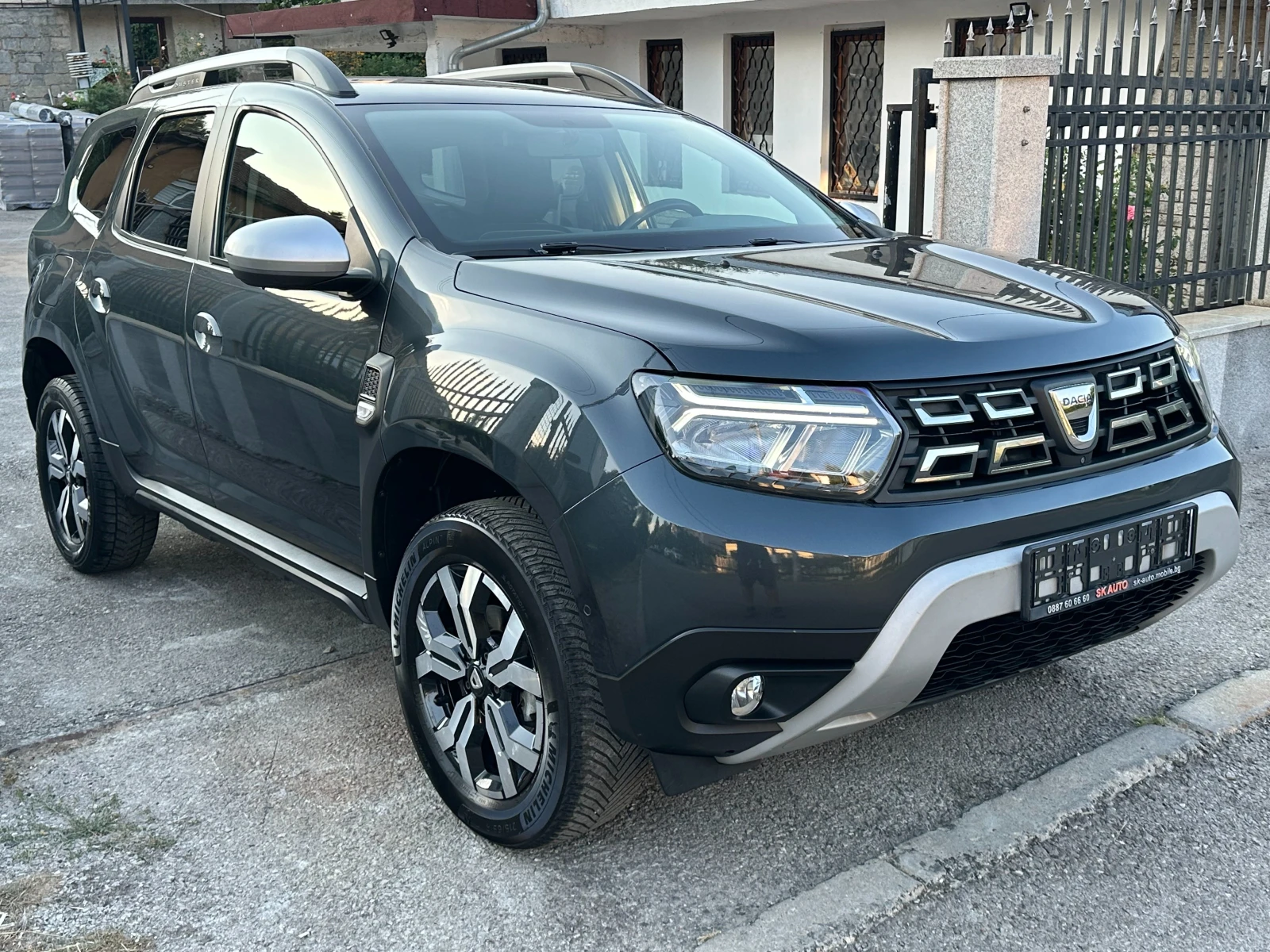 Dacia Duster 1.0TCE-ГАЗ-LED-NAVI-CAMERA-PDC-2022g-FACELIFT-6ск, снимка 3 - Автомобили и джипове - 55711669