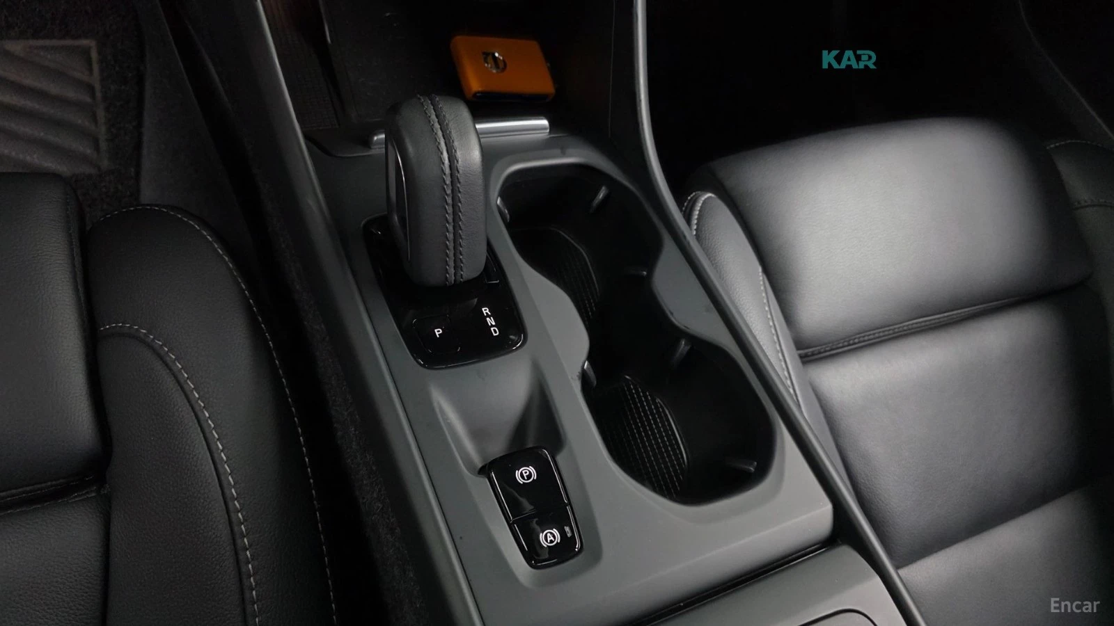 Volvo XC40 B4 Momentum* КОЖА* НАВИ* ПАНО* КАМЕРА, снимка 7 - Автомобили и джипове - 55792523