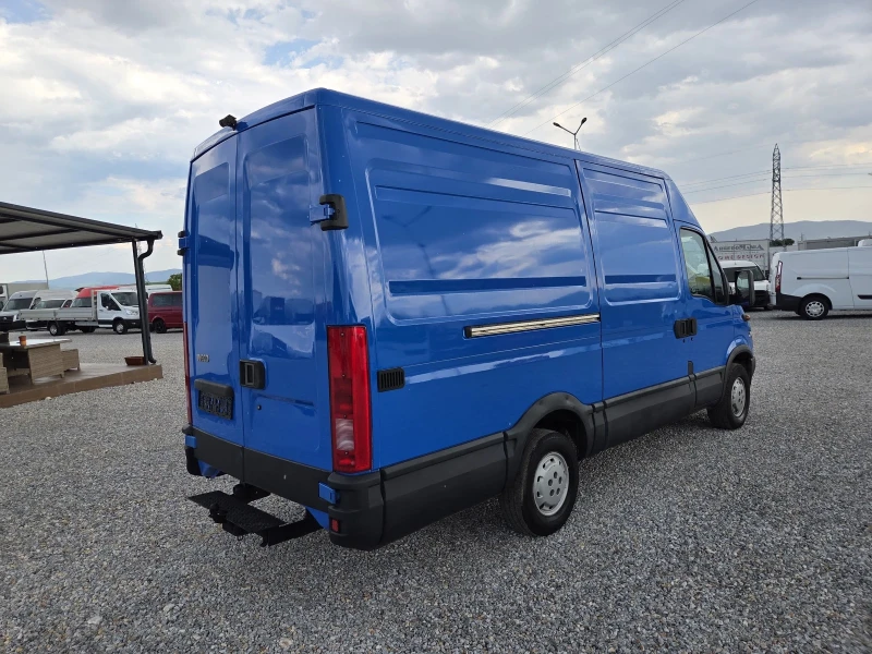 Iveco Daily 35 s 13 , Климатик, снимка 5 - Бусове и автобуси - 51096160