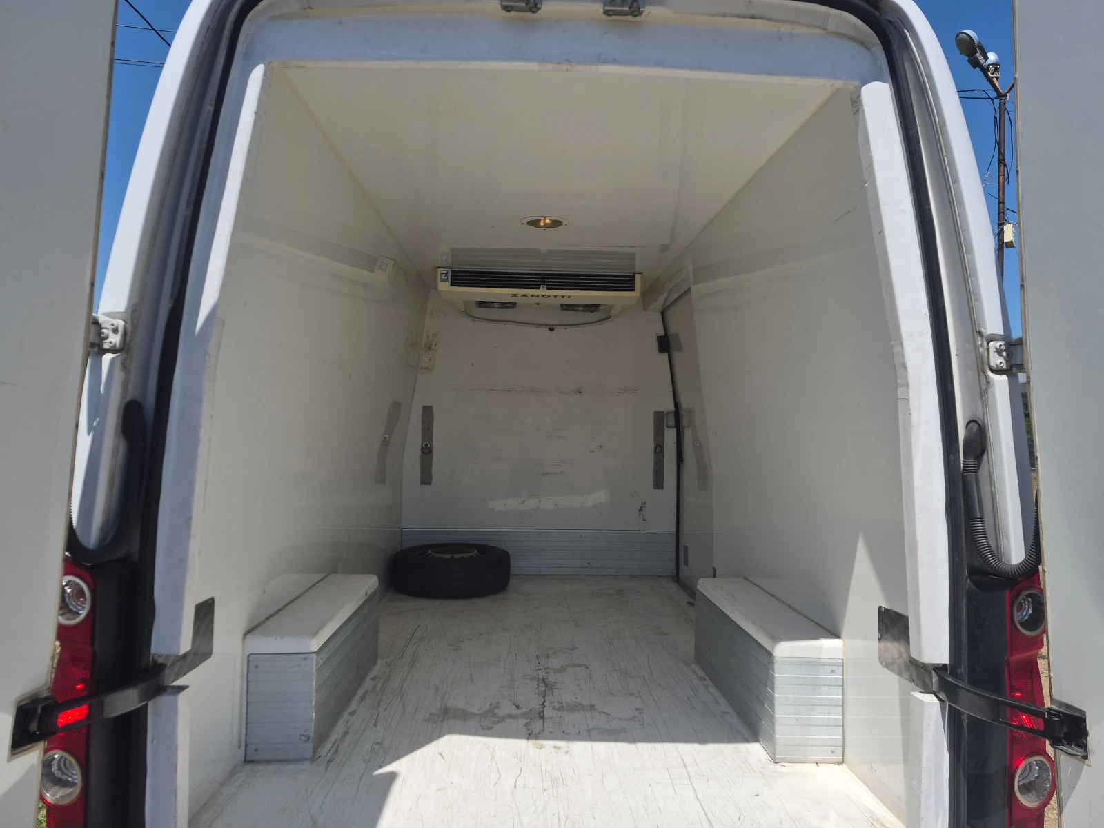 VW Crafter 2.0TDI ХЛАДИЛЕН, снимка 9 - Бусове и автобуси - 55240302