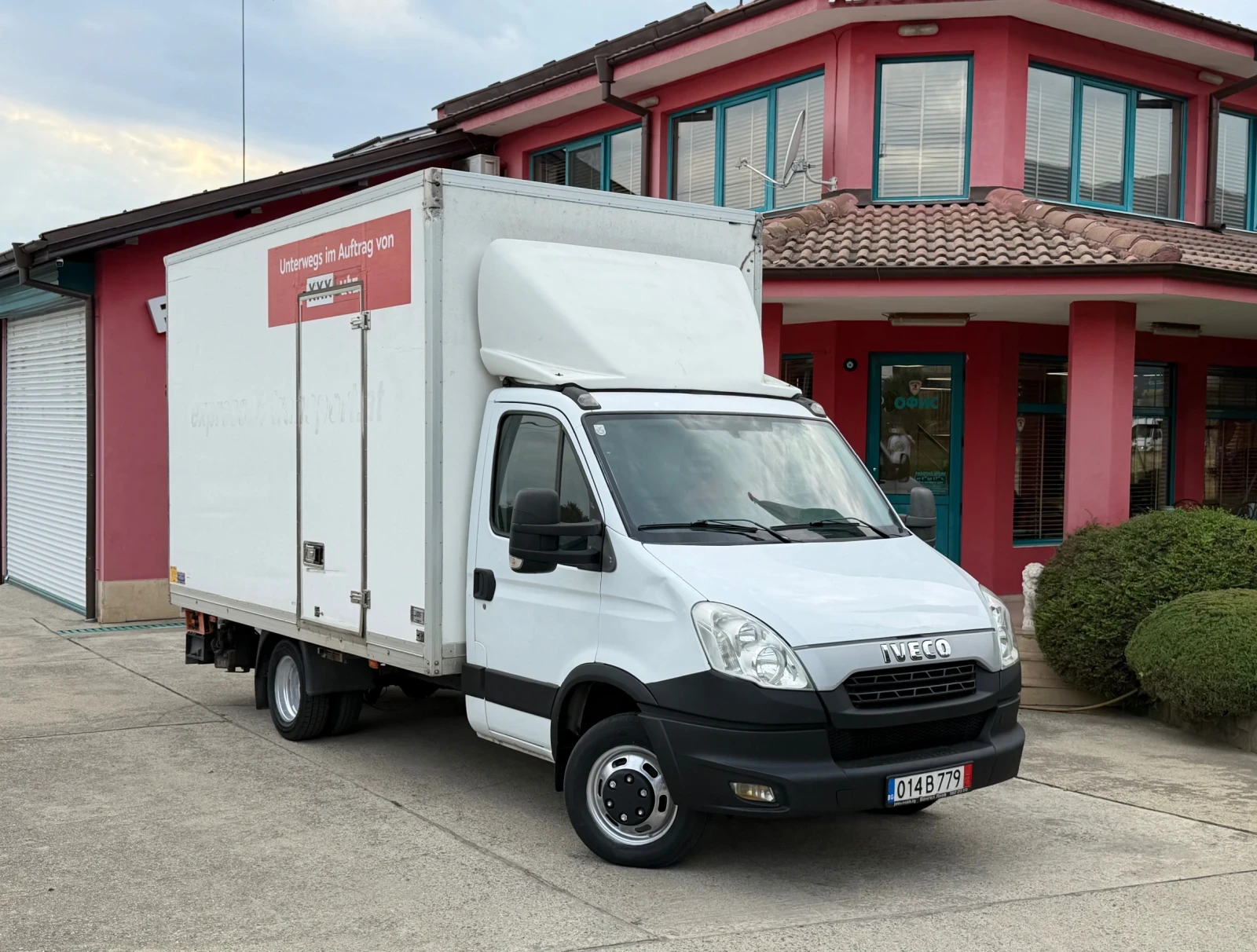 Iveco Daily 3.0HPI* 35C15* Климатик* Падащ Борд