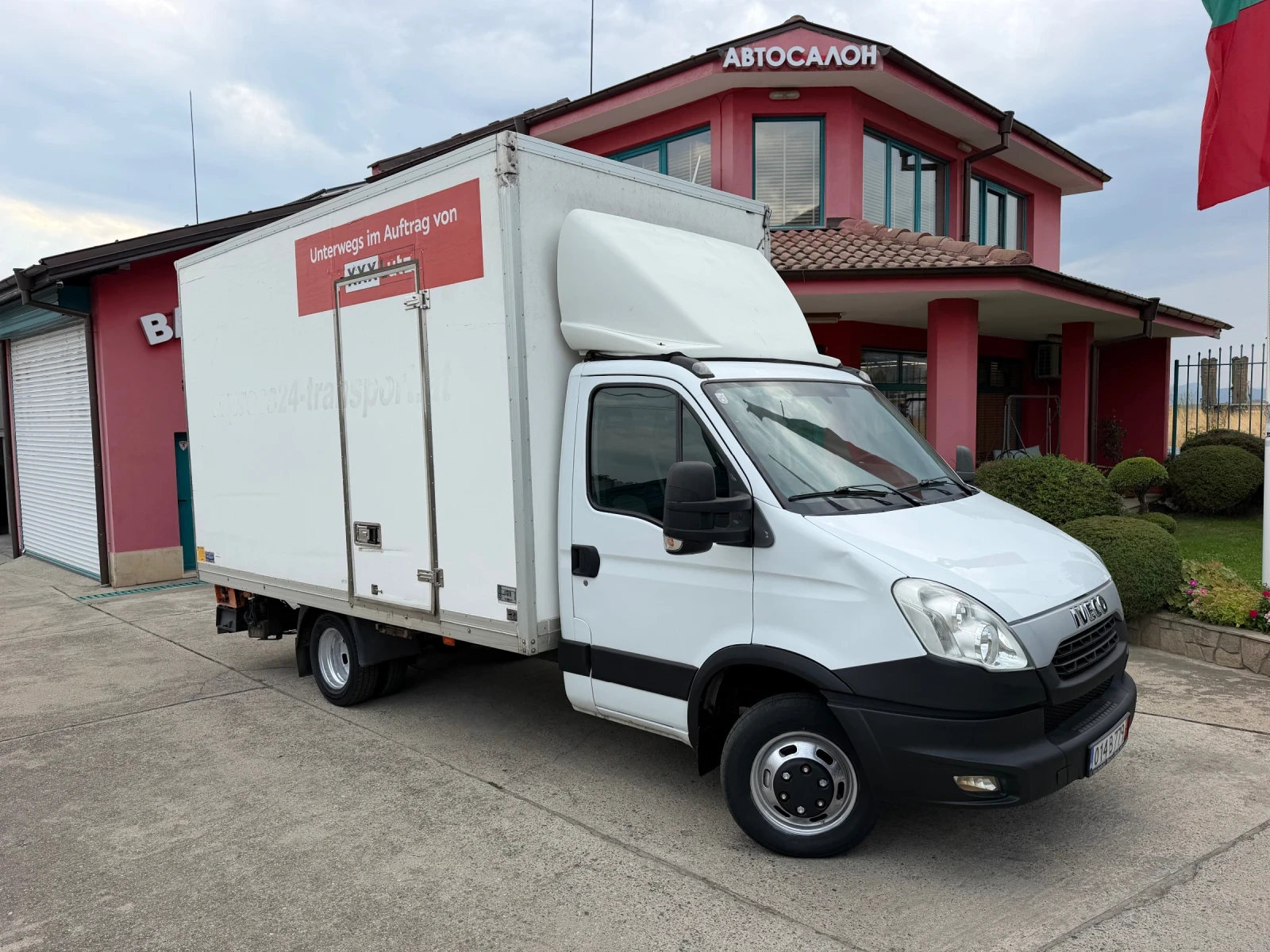 Iveco Daily 3.0HPI* 35C15* Климатик* Падащ Борд* 4.20м фургон, снимка 13 - Бусове и автобуси - 56041765