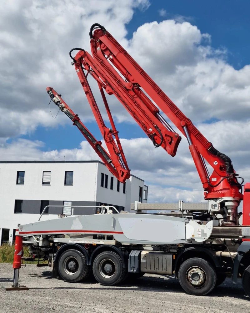 Mercedes-Benz Arocs LIEBHERR 32Z5 AROCS 3543
