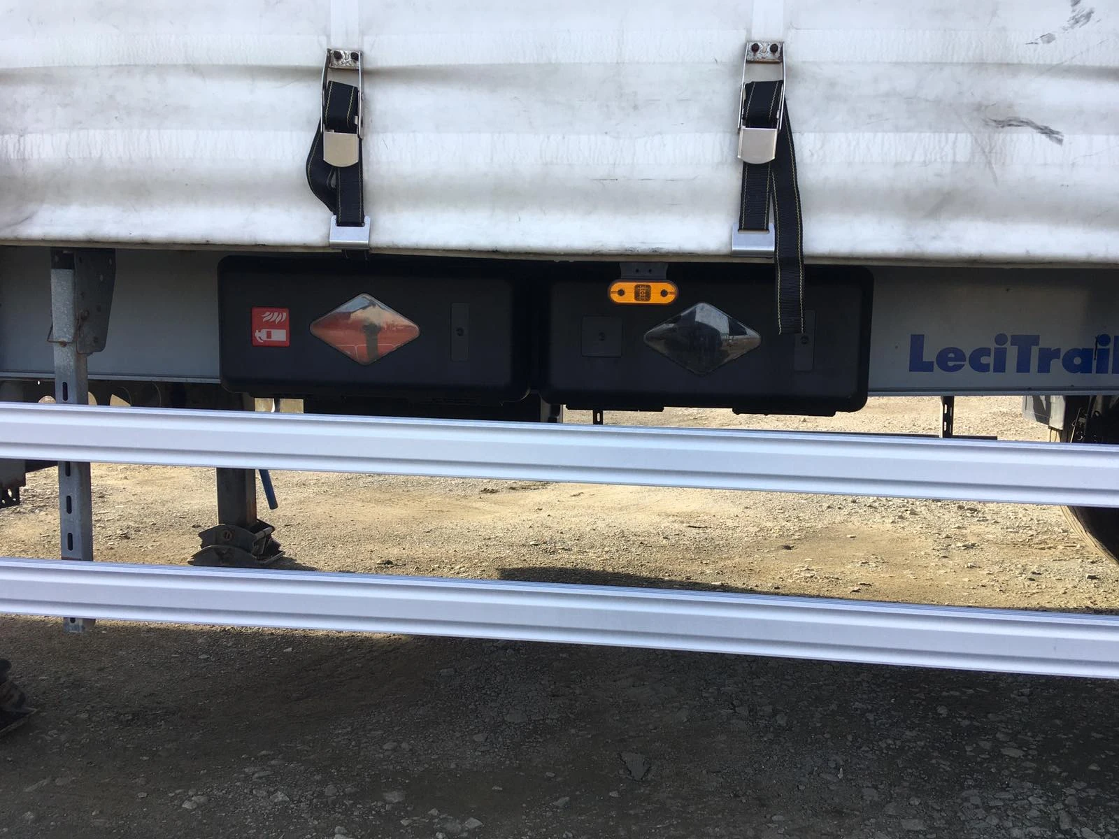 ����������� LeciTrailer | Mobile.bg � ����������� 4