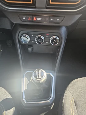 Dacia Sandero 1.0 TCe 90 Stop&Start, снимка 11