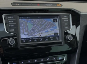 VW Passat 2.0 TDI Highline - Немски автомобил, много запазен, снимка 10