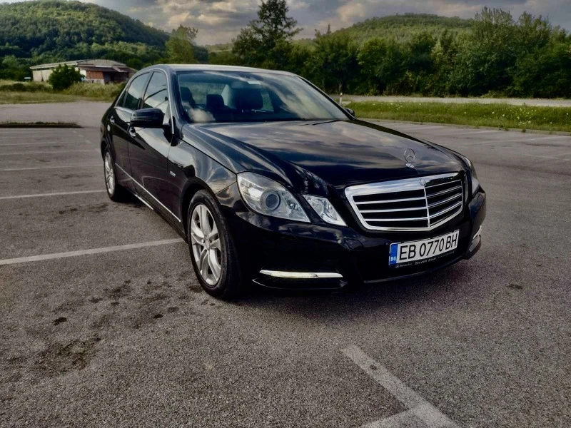 Mercedes-Benz E 350 BlueEFFICIENCY 4 matic, снимка 1 - Автомобили и джипове - 46603649