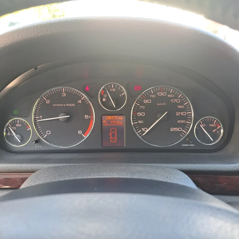 Peugeot 407 2.0.HDi, снимка 6 - Автомобили и джипове - 47497269