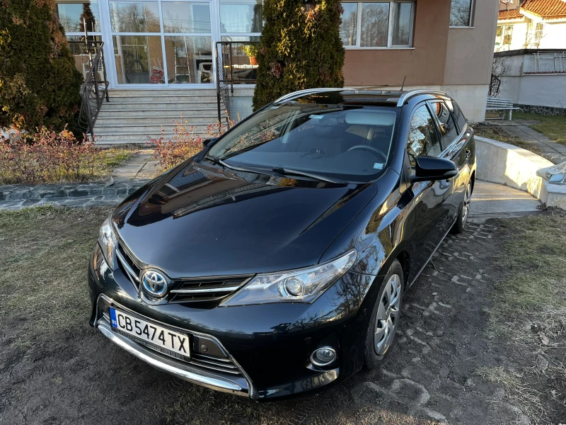 Toyota Auris, снимка 3 - Автомобили и джипове - 48620355