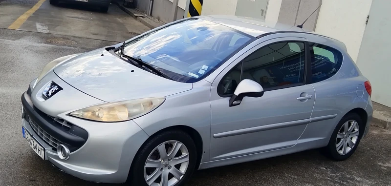 Peugeot 207 1.6 138 000 км МНОГО.ЗАПАЗЕНА , снимка 8 - Автомобили и джипове - 48662690