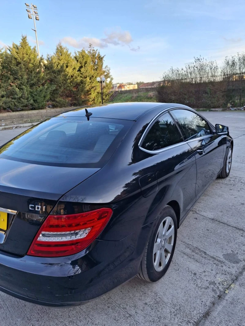 Mercedes-Benz C 220 2.2, снимка 2 - Автомобили и джипове - 49132580