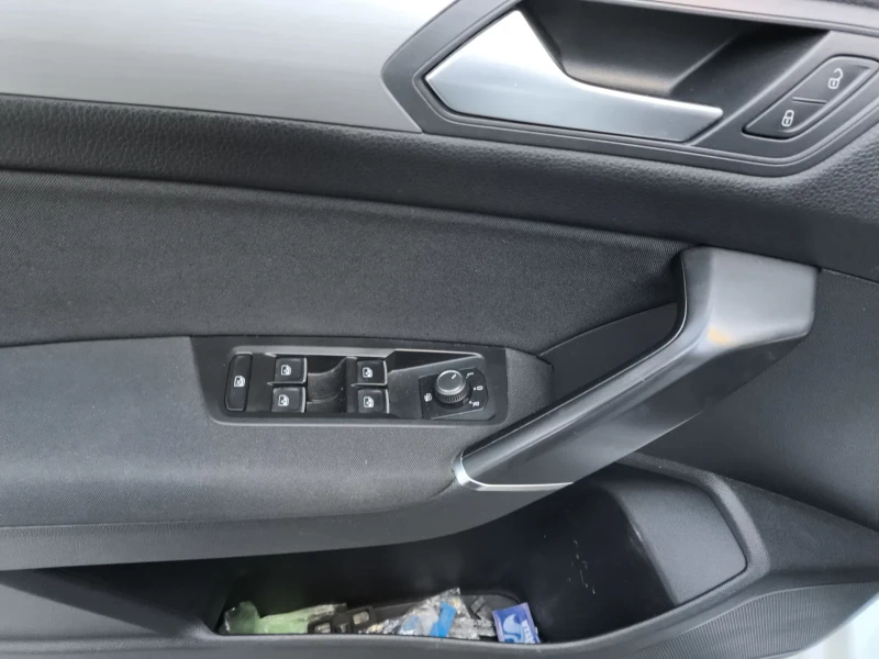 VW Touran 2.0 TDI  150 DSG, снимка 14 - Автомобили и джипове - 52218659