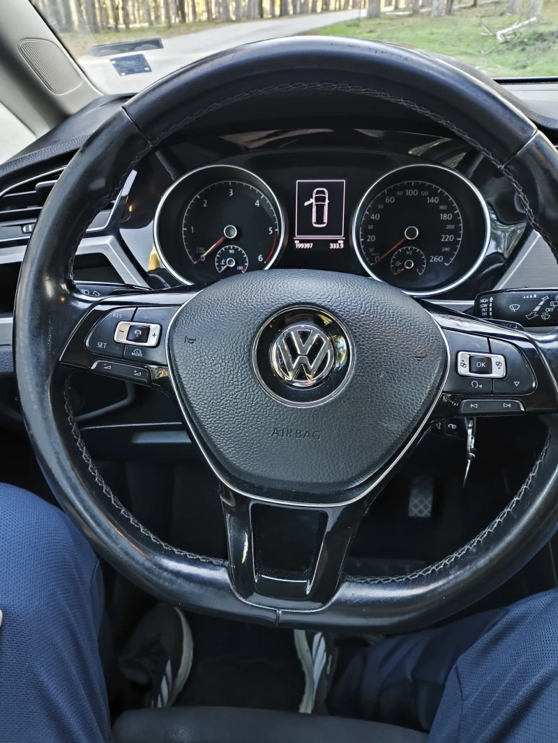 VW Touran 2.0 TDI  150 DSG, снимка 10 - Автомобили и джипове - 52218659