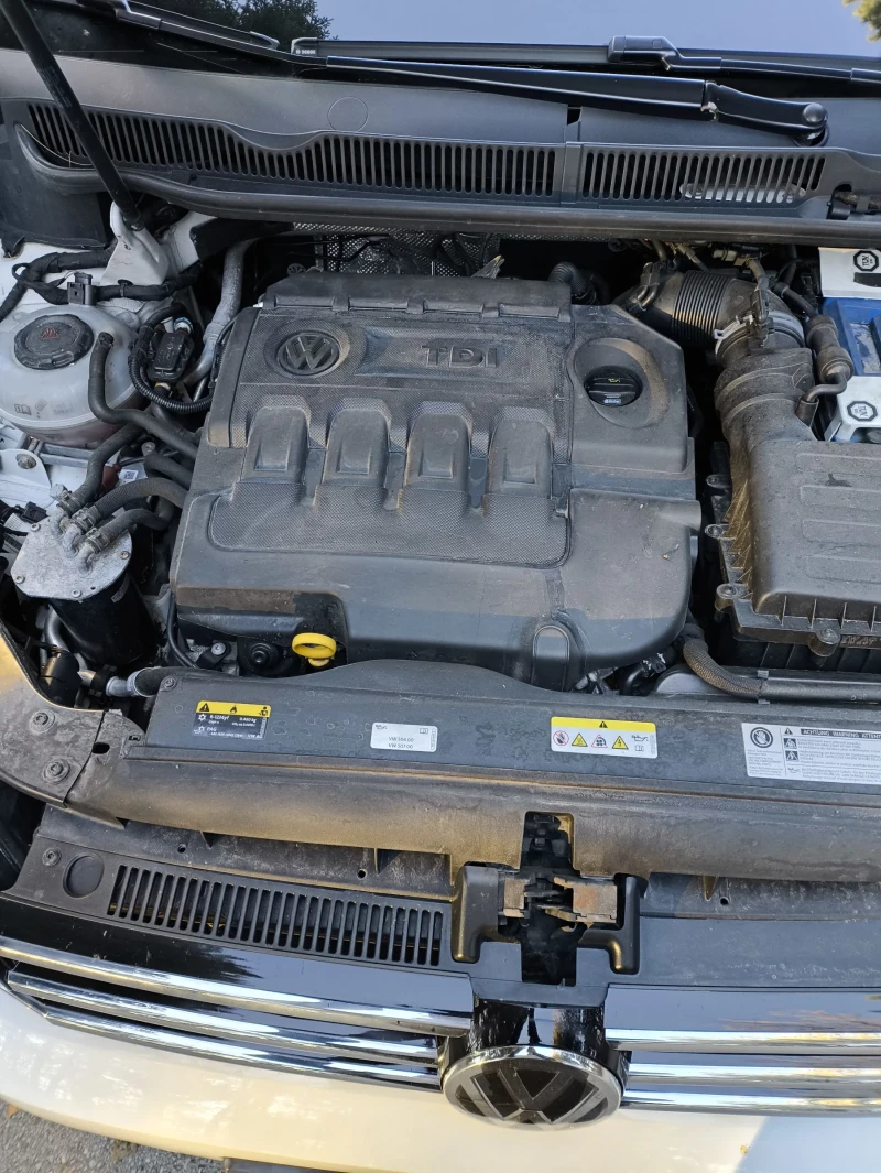 VW Touran 2.0 TDI  150 DSG, снимка 6 - Автомобили и джипове - 52218659
