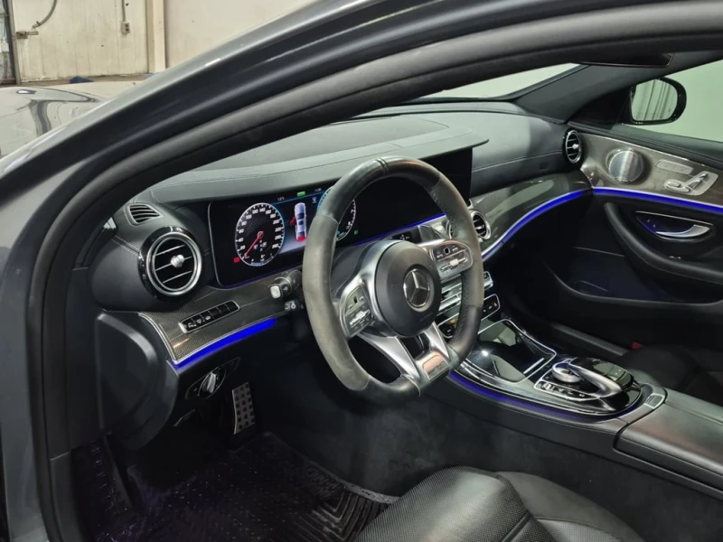 Mercedes-Benz AMG GT C * E 53 * CARFAX * БЕЗ ПЪРВОНАЧАЛНА ВНОСКА, снимка 8 - Автомобили и джипове - 52778674