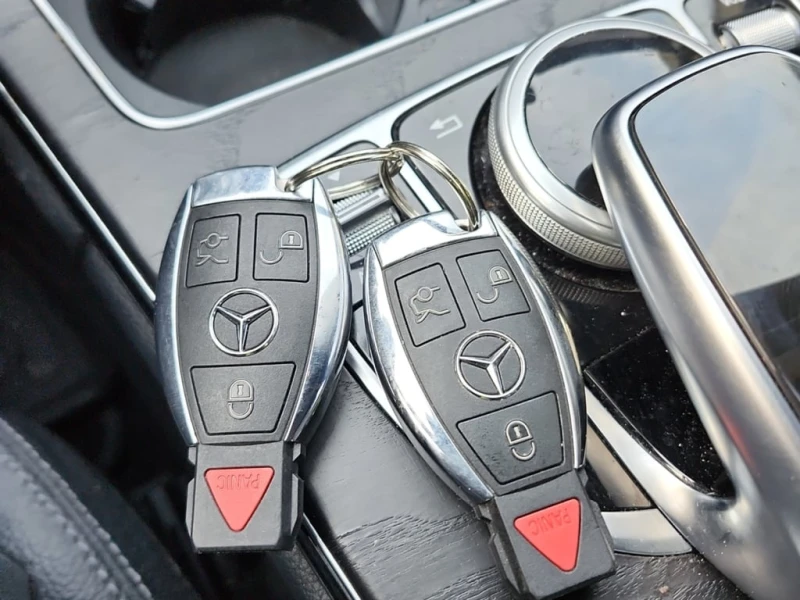 Mercedes-Benz C 300 AMG LINE* CARFAX * ФИНАНСИРАНЕ , снимка 6 - Автомобили и джипове - 53264909