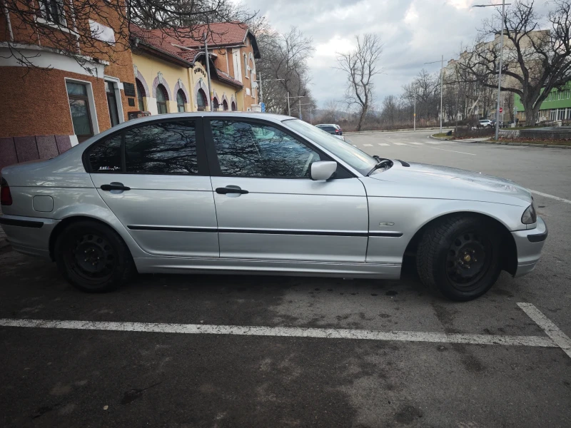 BMW 318, снимка 3 - Автомобили и джипове - 53407840