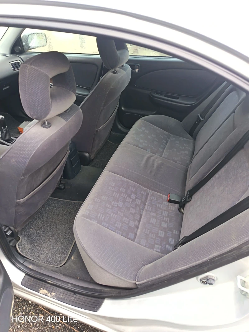 Toyota Avensis 1.8 wwti, снимка 5 - Автомобили и джипове - 53561393