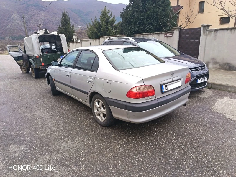 Toyota Avensis 1.8 wwti, снимка 3 - Автомобили и джипове - 53561393